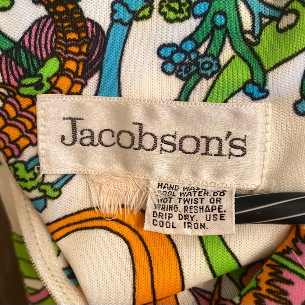 Jacobson’s‎ - Picture 2 of 10